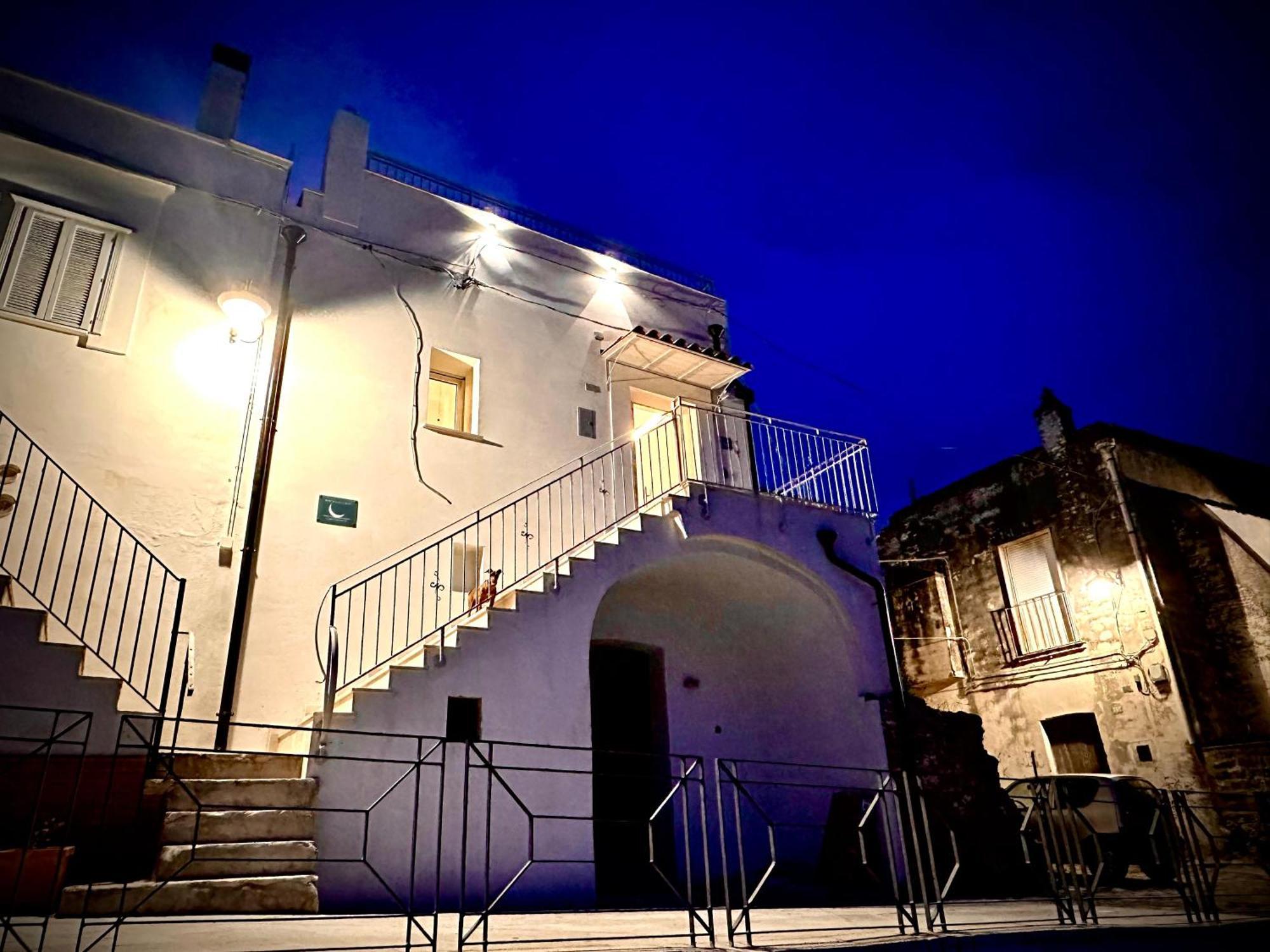 Casa Vacanze Luxury Bacio Di Luna Montalbano Ionico Exterior photo